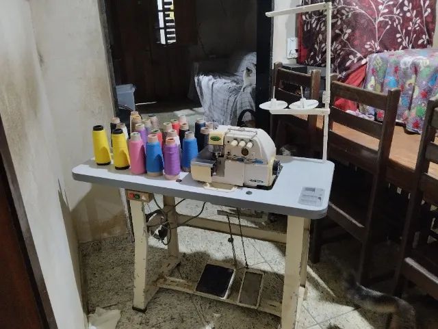 Máquina de Overloock Industrial + 20 linhas 