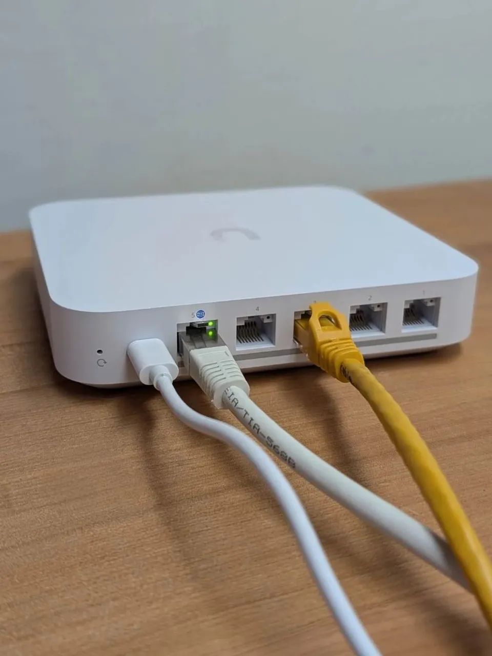 Unifi Cloud Gateway Ultra (UCG-Ultra) - Foto 2