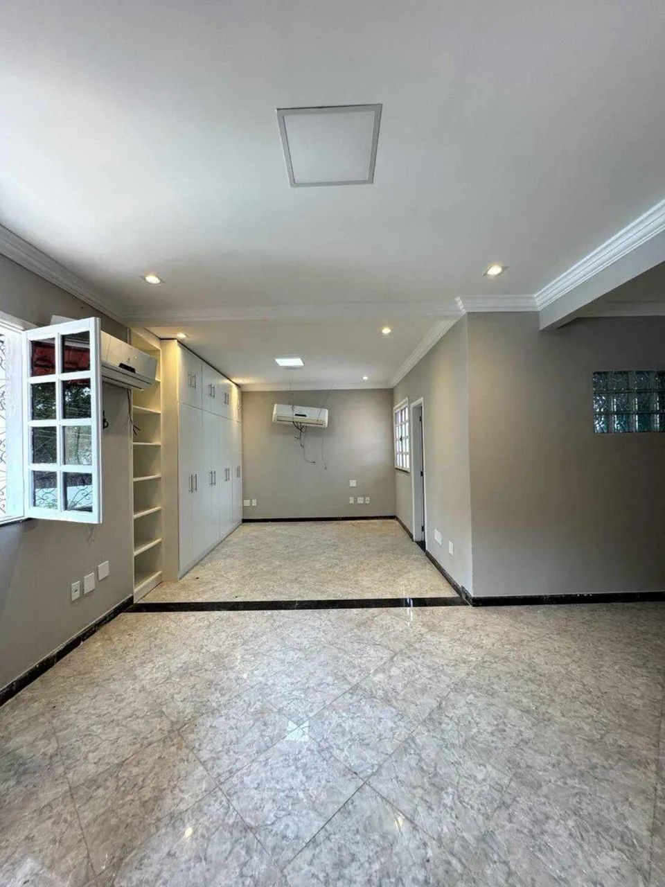 Casa 4 Quartos com 2 Suítes e 5 Vagas no Le Village Blanc - Chapada - Foto 3