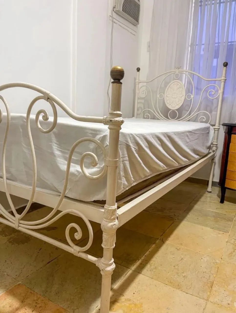 Cama solteiro ferro clássica estilo Farmhouse  - Foto 5