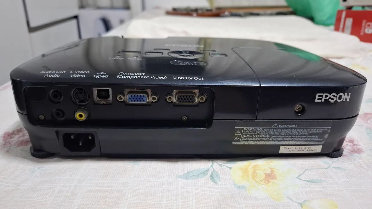 Projetor epson powerlite s10+ - Foto 4