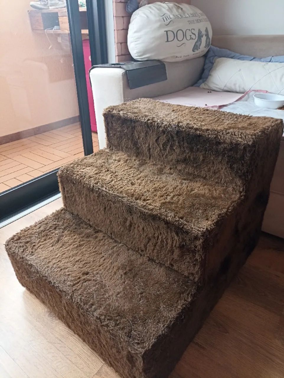 Escada pet