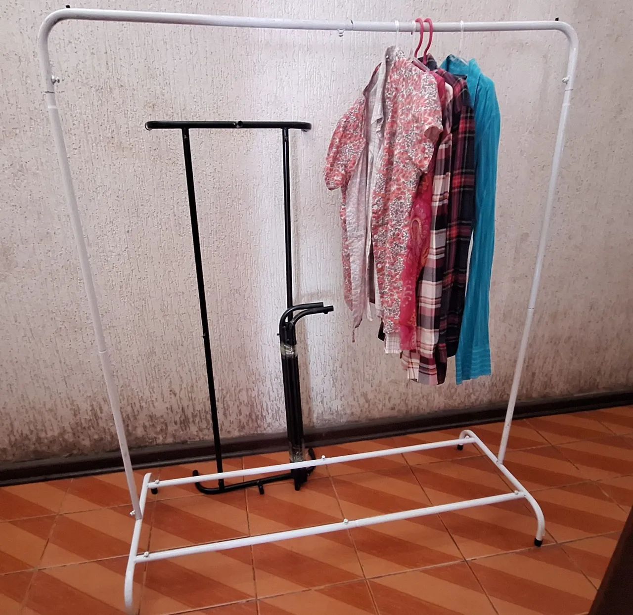 ARARAS DE ROUPAS  - Foto 2
