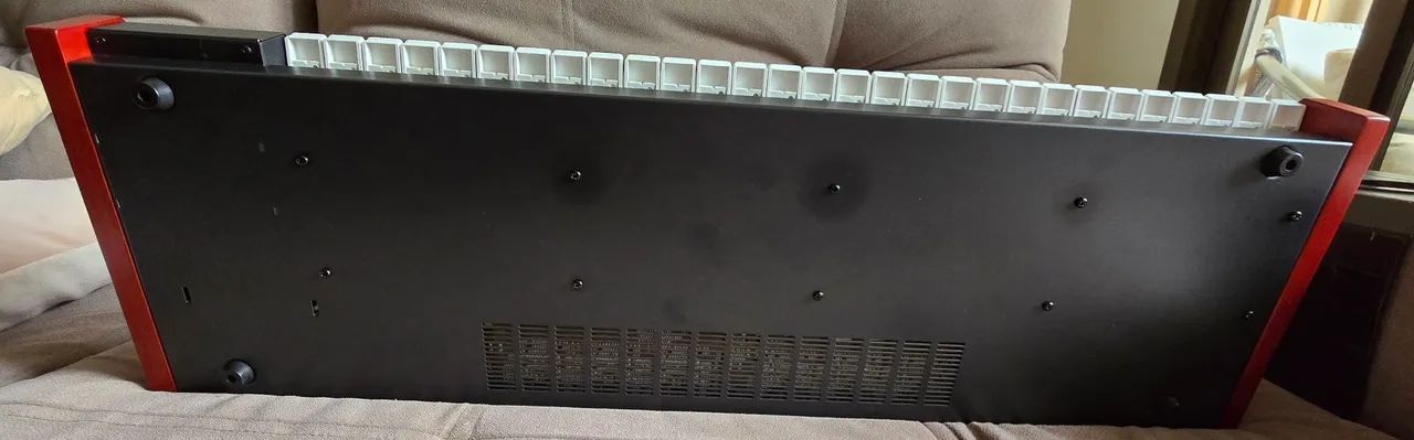 Teclado Sintetizador DEEPMIND12  Behringer c/ BOLSA TRANSPORTE - Foto 6