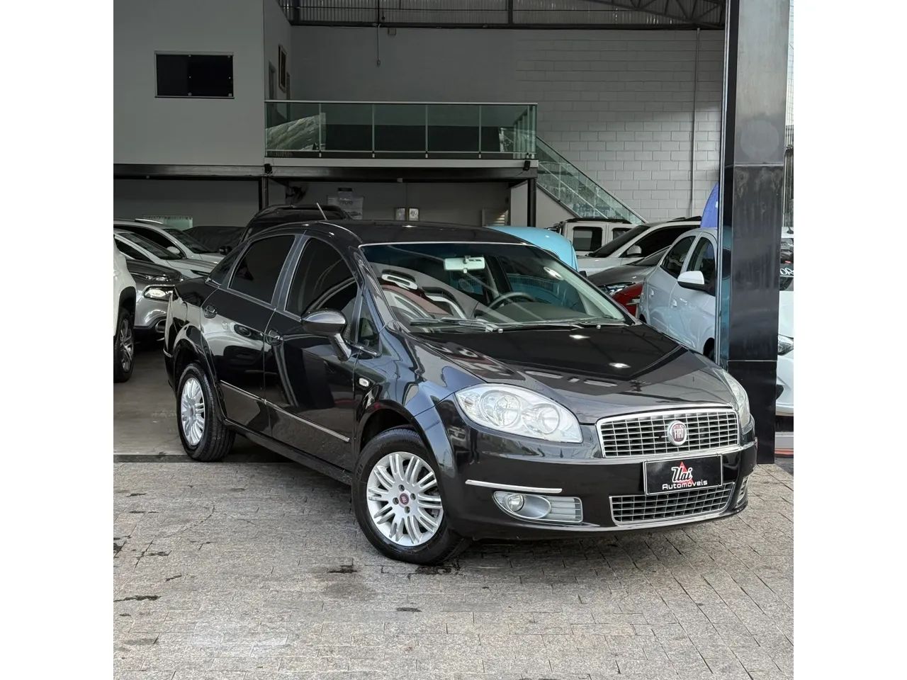 Fiat Linea LINEA ESSENCE 1.8 Flex 16V 4p 2013