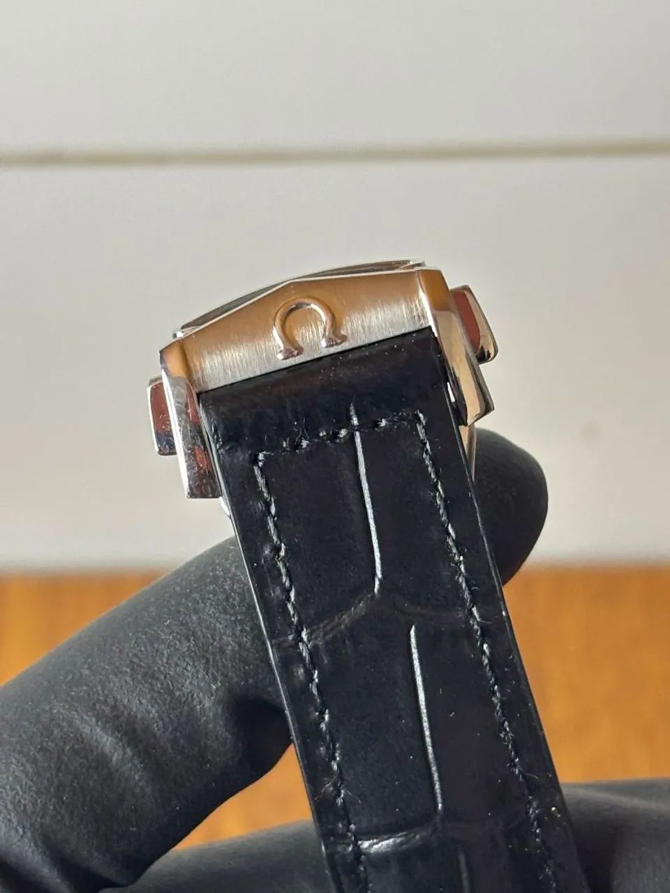 Relógio Omega Speedmaster cronógrafo em couro - Foto 4