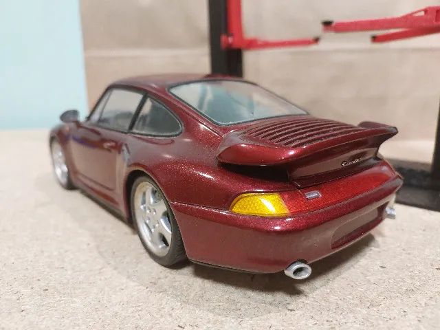 Miniatura Porsche 911 - UT Models (1:18) - Foto 4