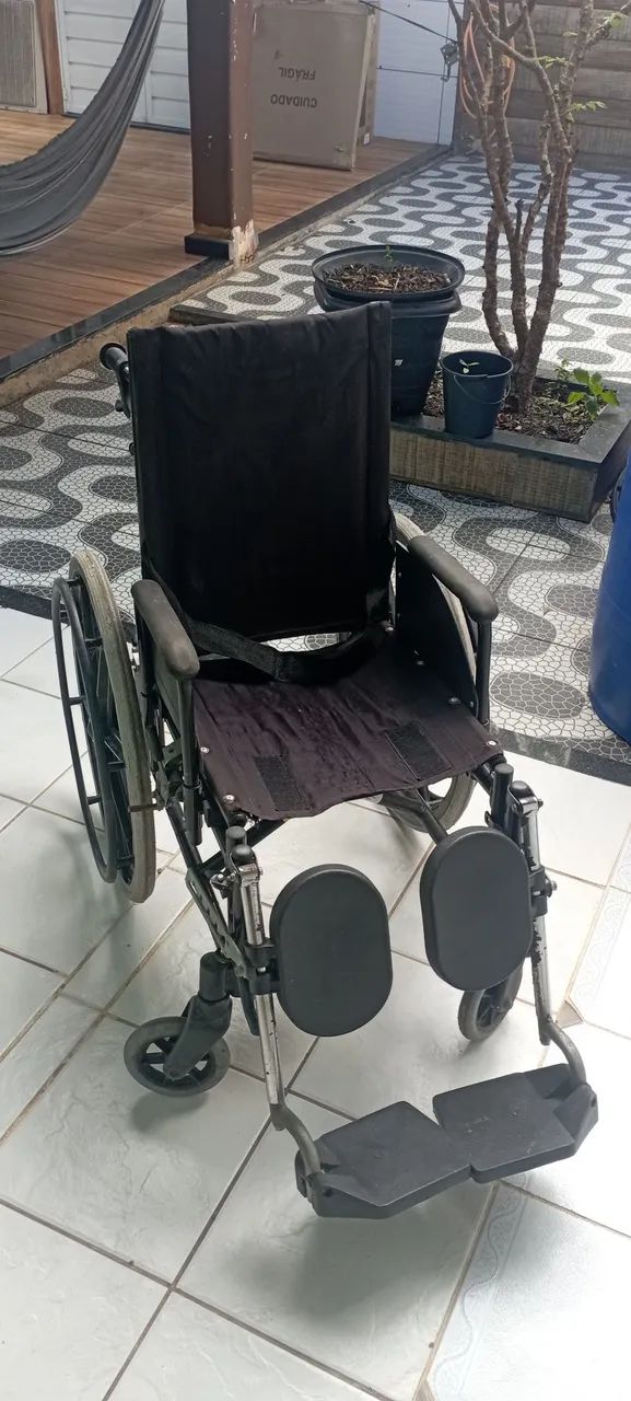 Cadeira de rodas - Foto 4
