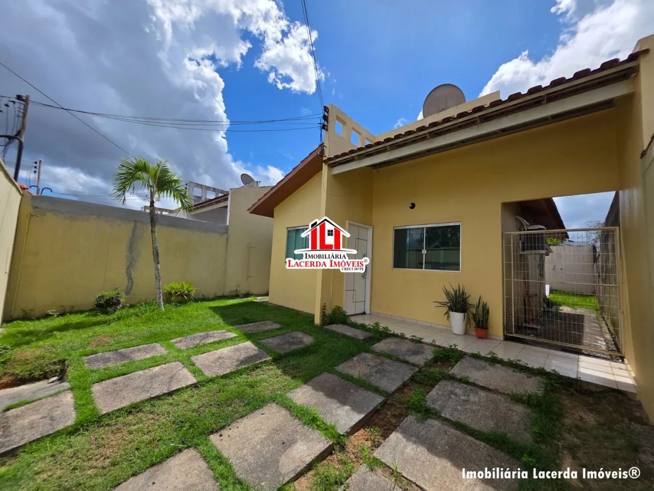 Casa no Tarumã no Villa dos Pássaros 2 Quartos 49m²