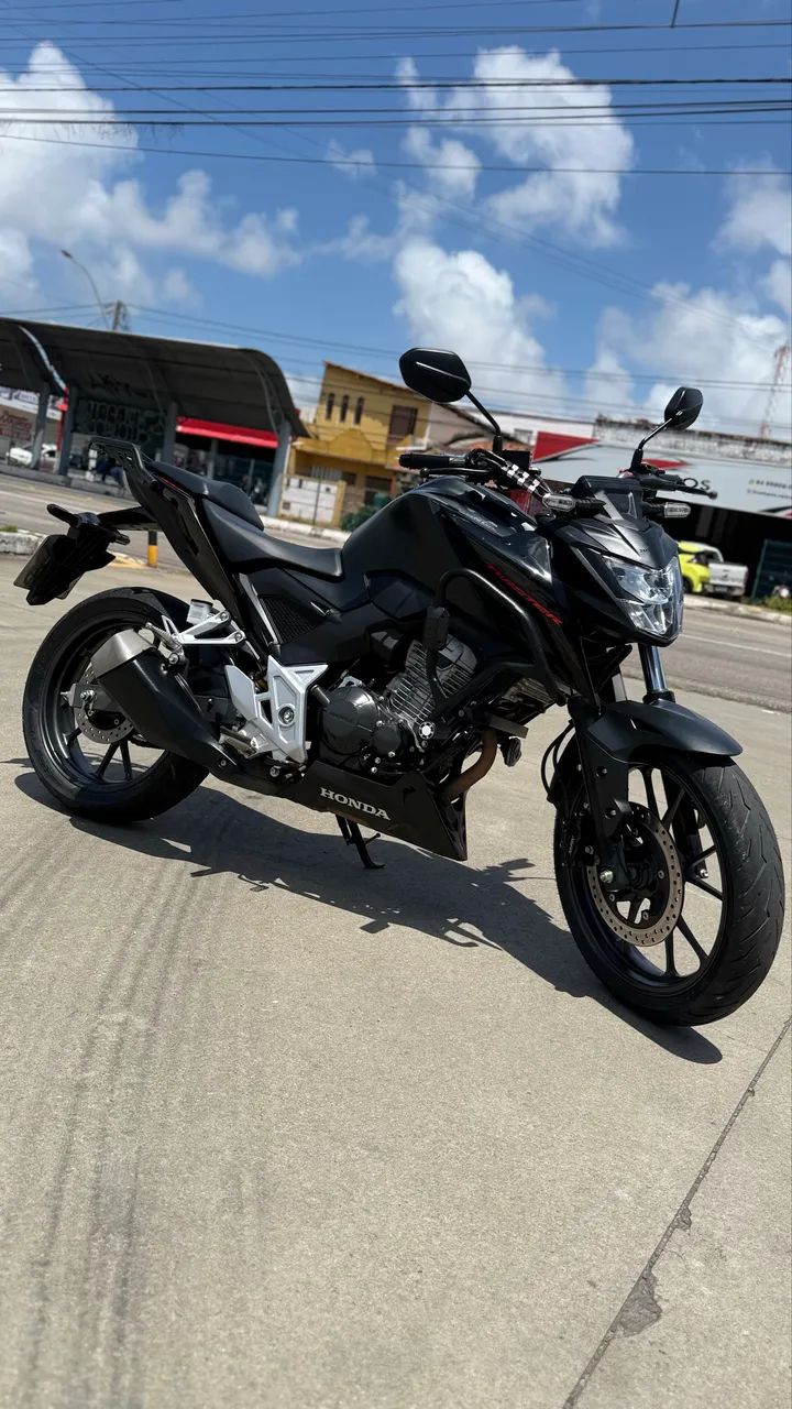 CB 300F TWISTER 