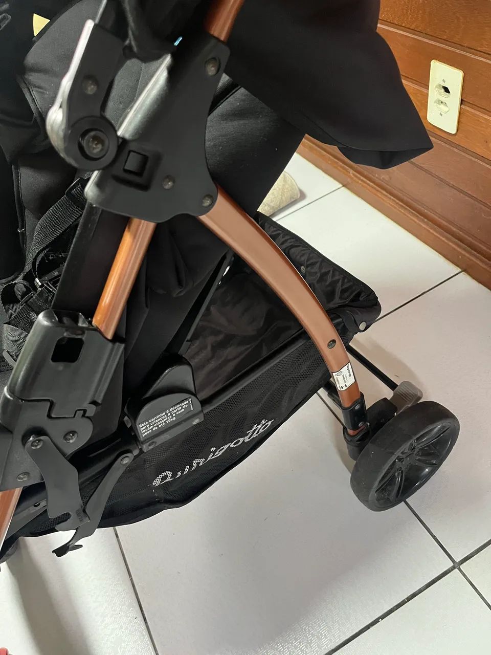 Carrinho De Bebê Burigotto Ecco + Bebê Conforto Touring - Foto 2