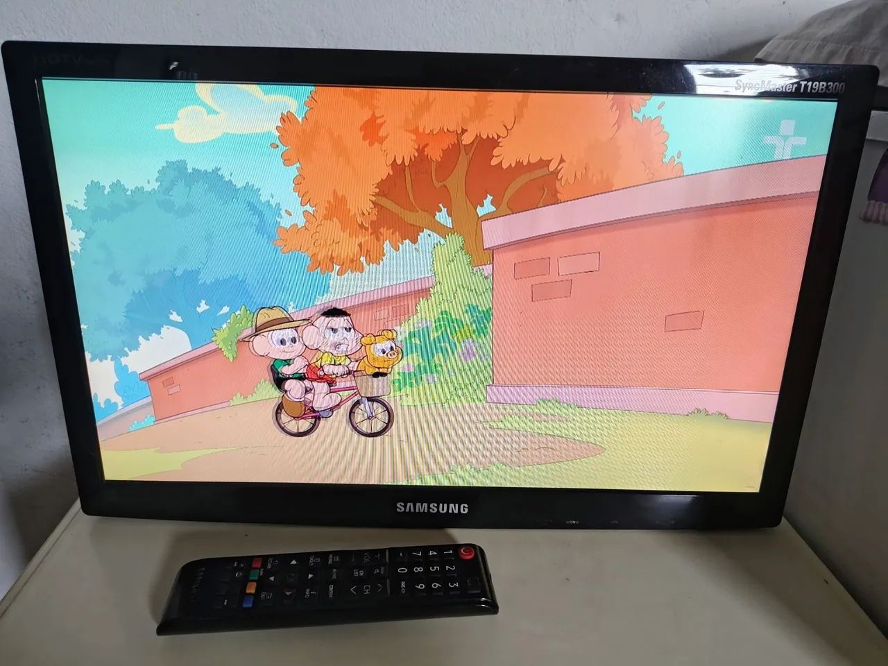 Televisão 19 polegada Samsung com game