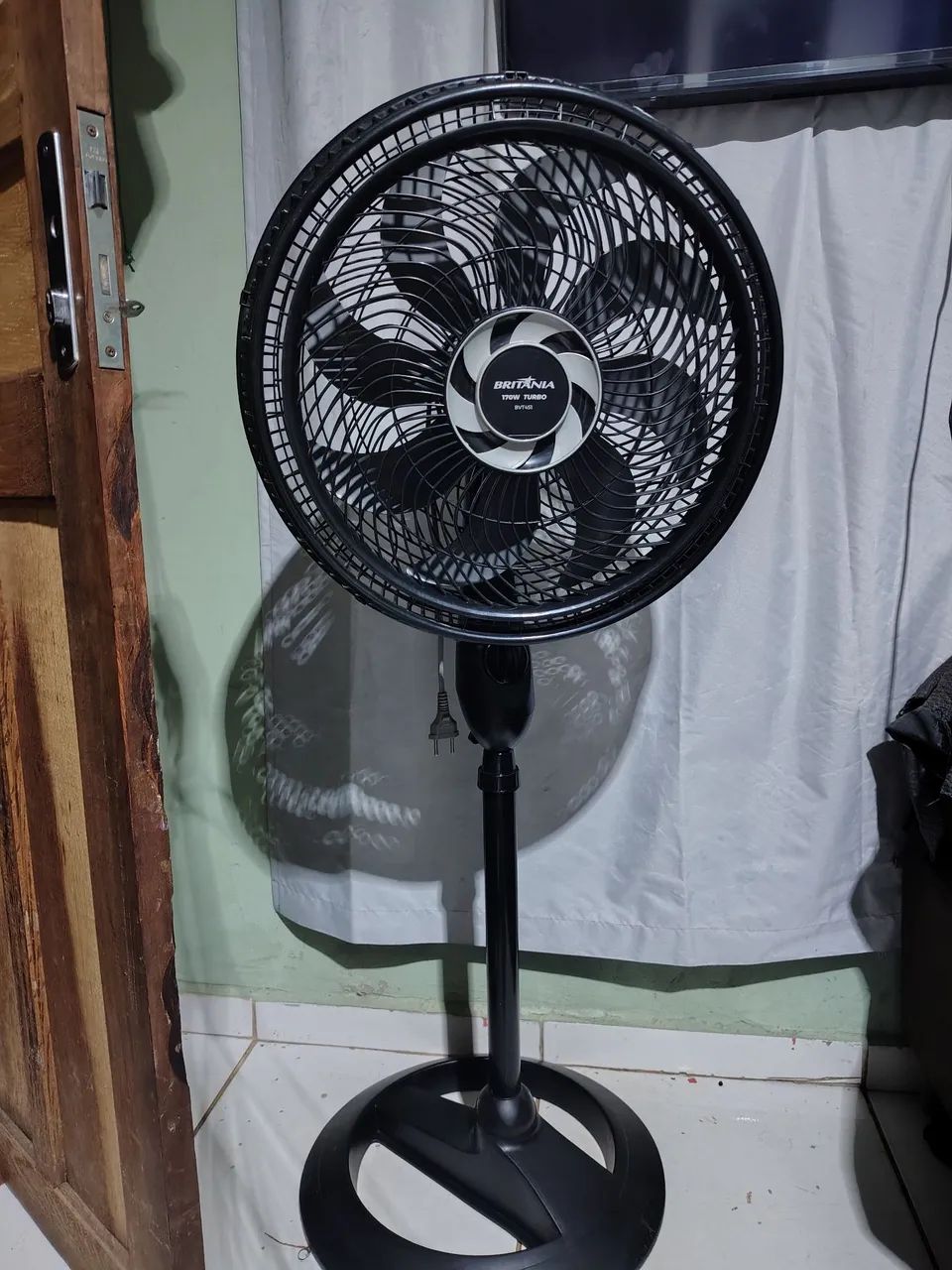 Ventilador Britânia 40cm turbo 