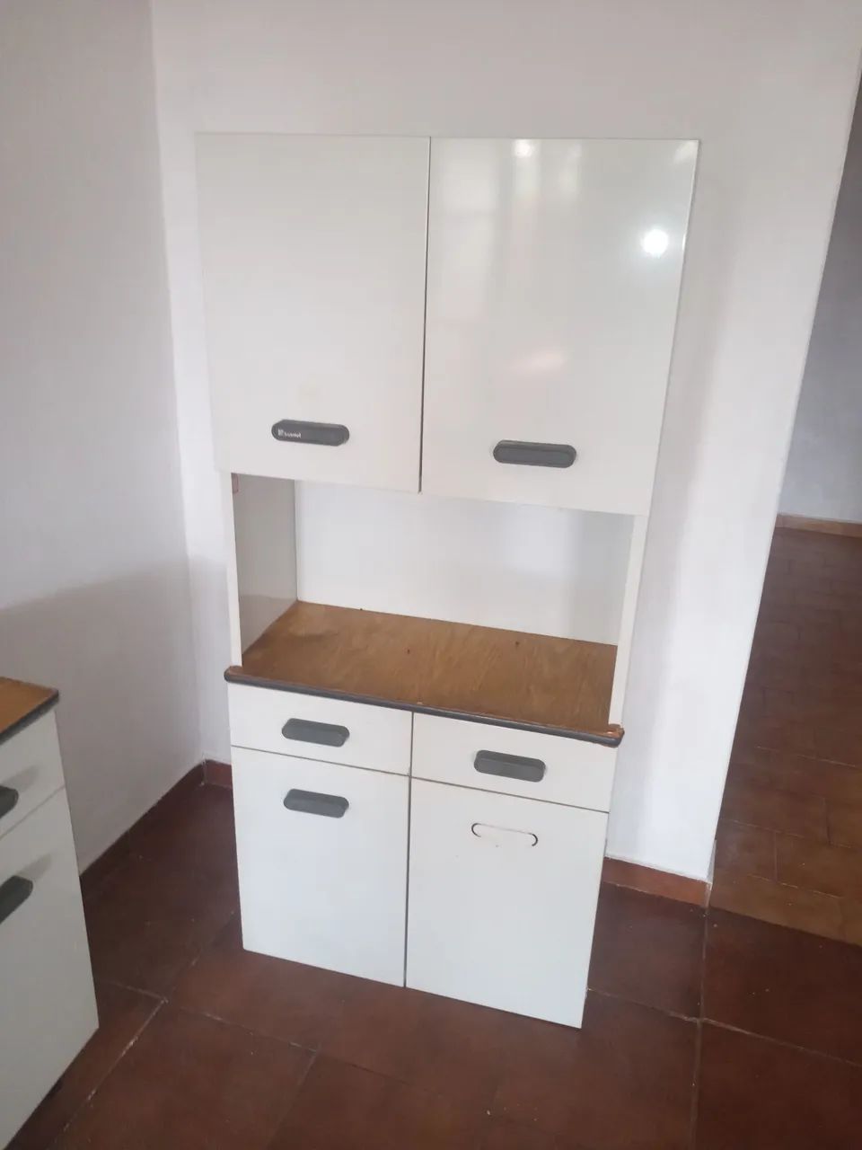 Armário de cozinha em aço 