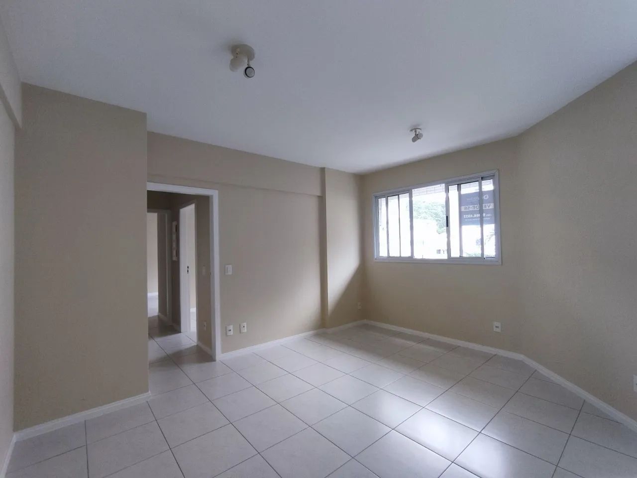 Apartamento com 2 dormitórios sendo 1 suíte na Trindade, Florianópolis. - Foto 2