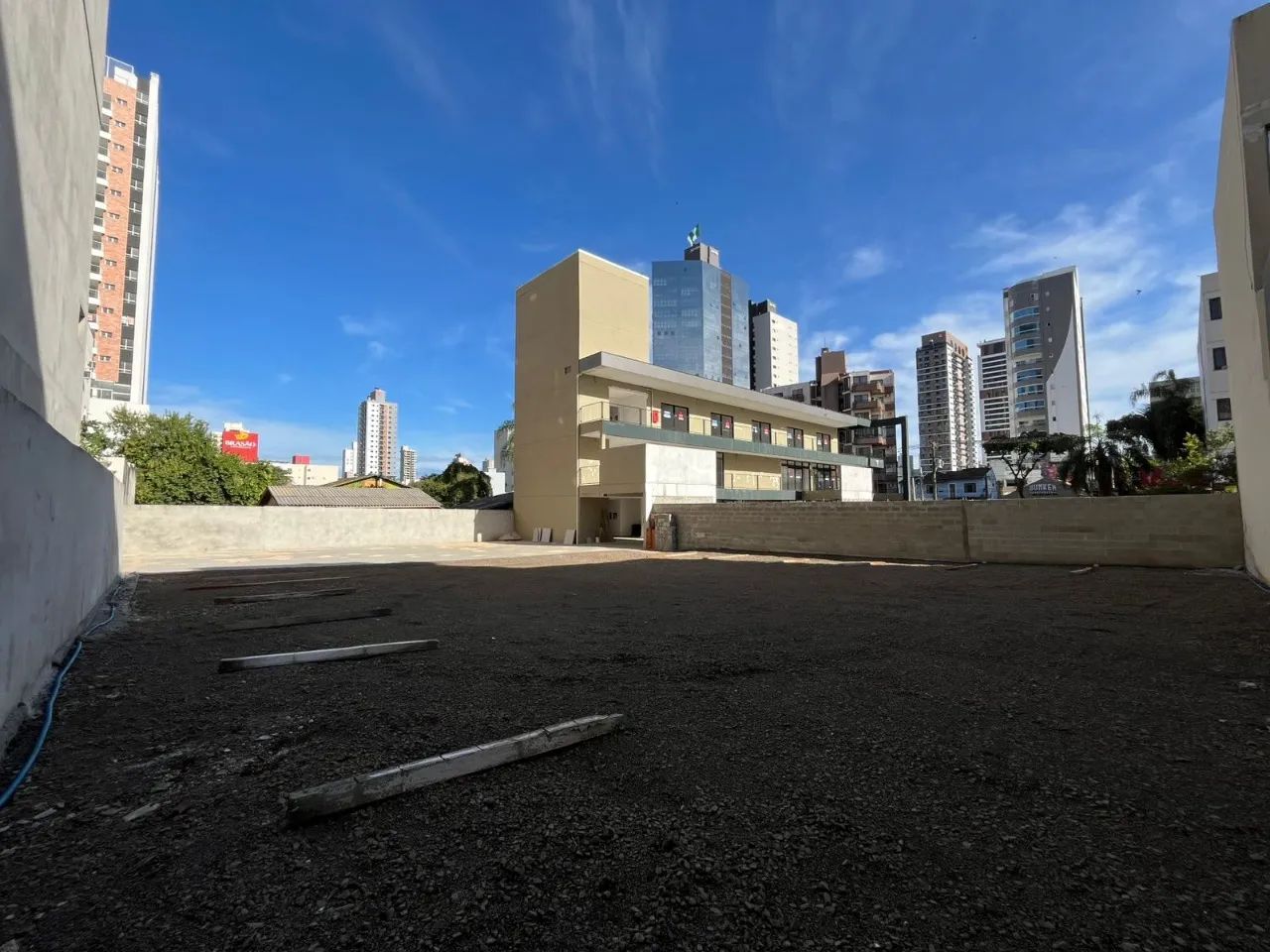 Sala Comercial em galeria para aluguel no Centro de Chapecó - Foto 5