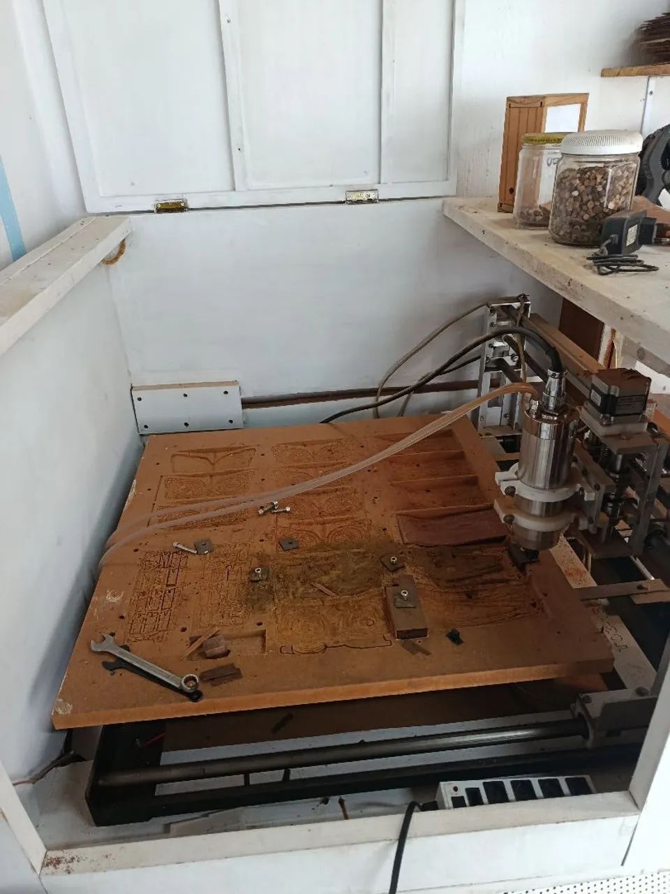 CNC Taguchi 50x50 com Spindle Azanelli de 1,1 cv ref água e inversor weg cfw300