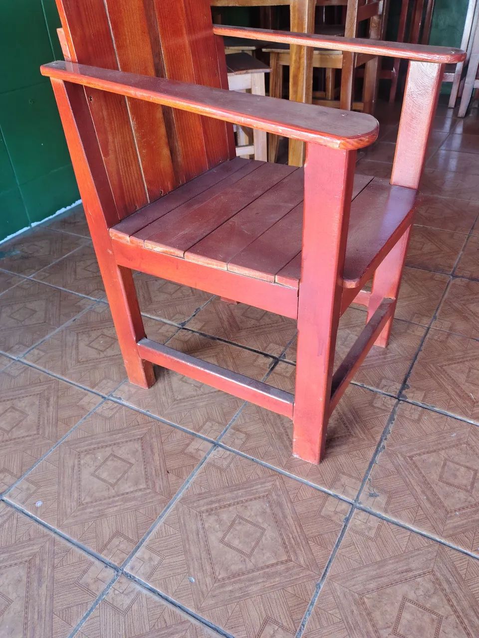 Mesas , quarda roupas, bancos,  cadeiras  - Foto 3