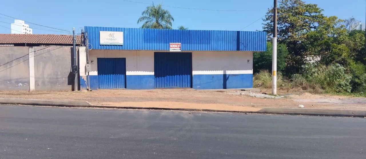 ALUGA-SE ESTE SALÃO COMERCIAL - Foto 2
