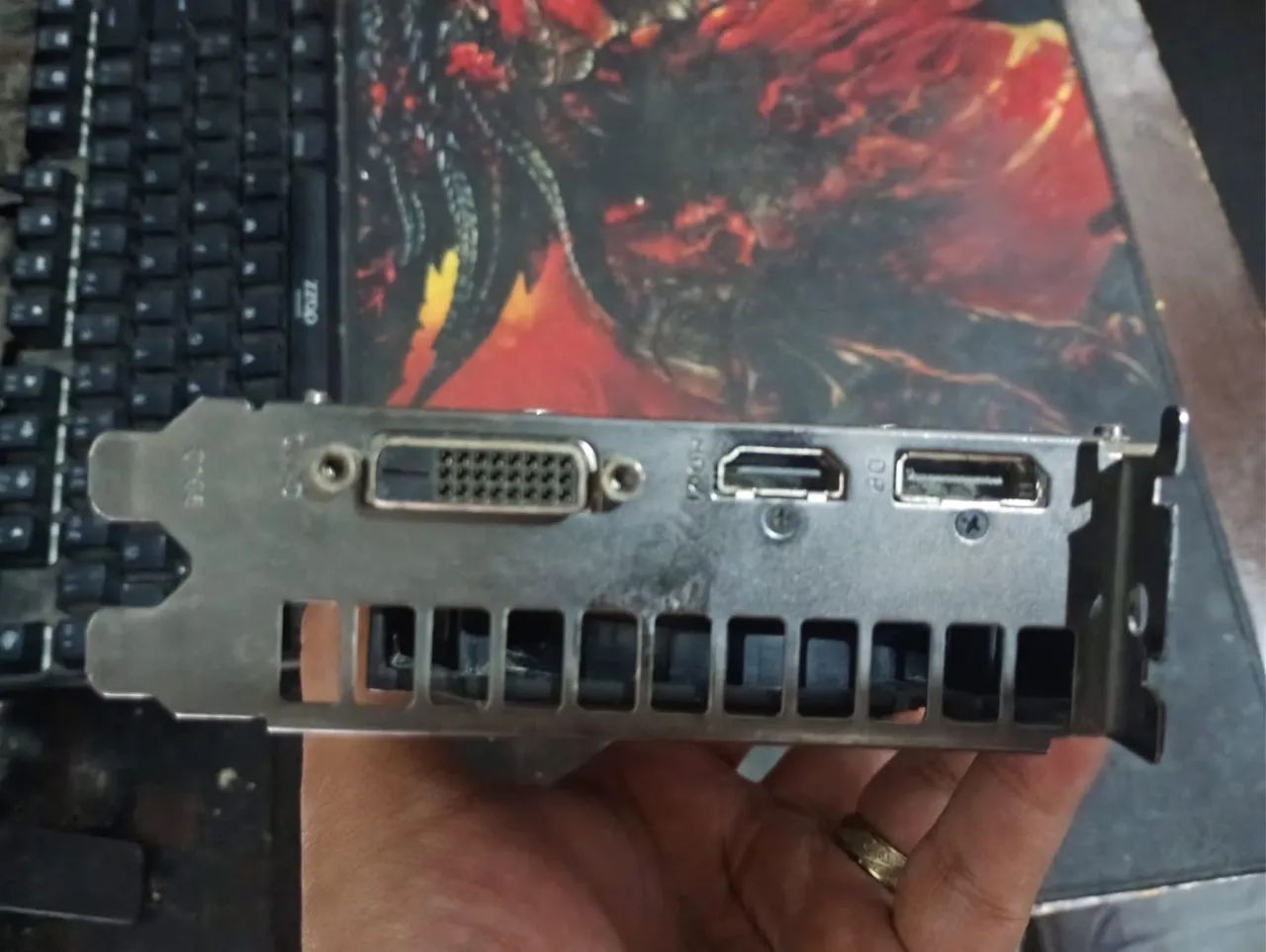 Vendo Placa de vídeo GALAX Modelo 1650 4gb ddr5 - Foto 4