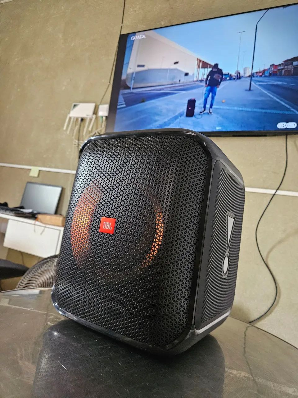 JBL Encore Essential