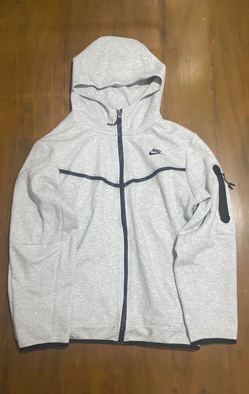 Conjunto Nike Tech Fleece Cinza