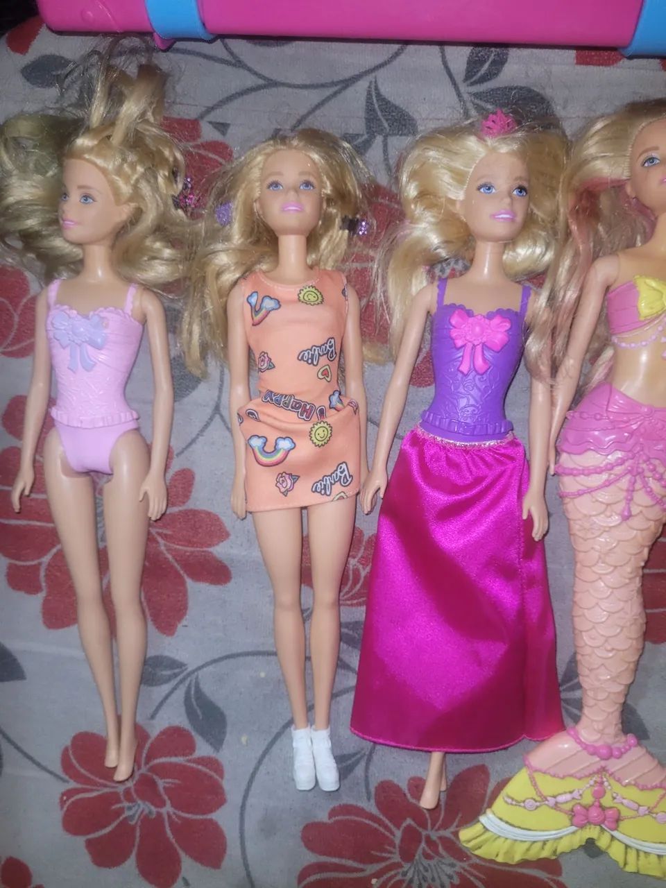 Lote de barbie com maleta - Foto 5