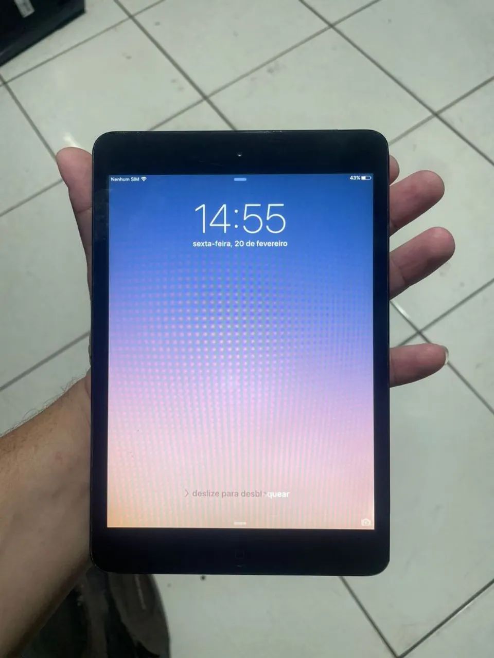 iPad mini todo original, pega chip, funcionando tudo normal. - Foto 4