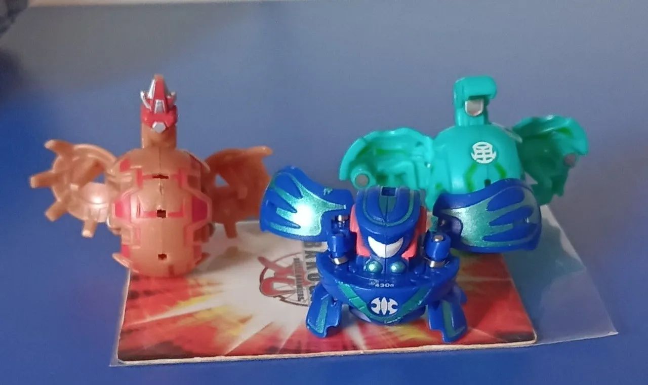3 Bakugans  - Foto 2