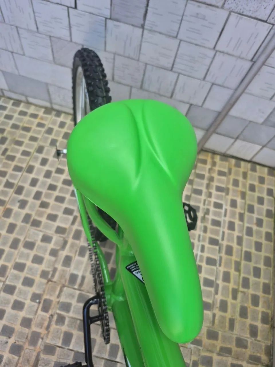 Bicicleta aro 20 semi nova  - Foto 4