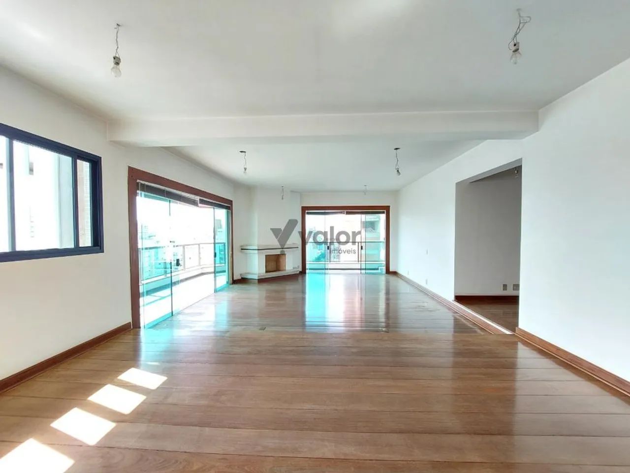 Apartamento para alugar em Campinas, Cambuí, com 4 suítes, com 310 m², Edifício Praia do F - Foto 2