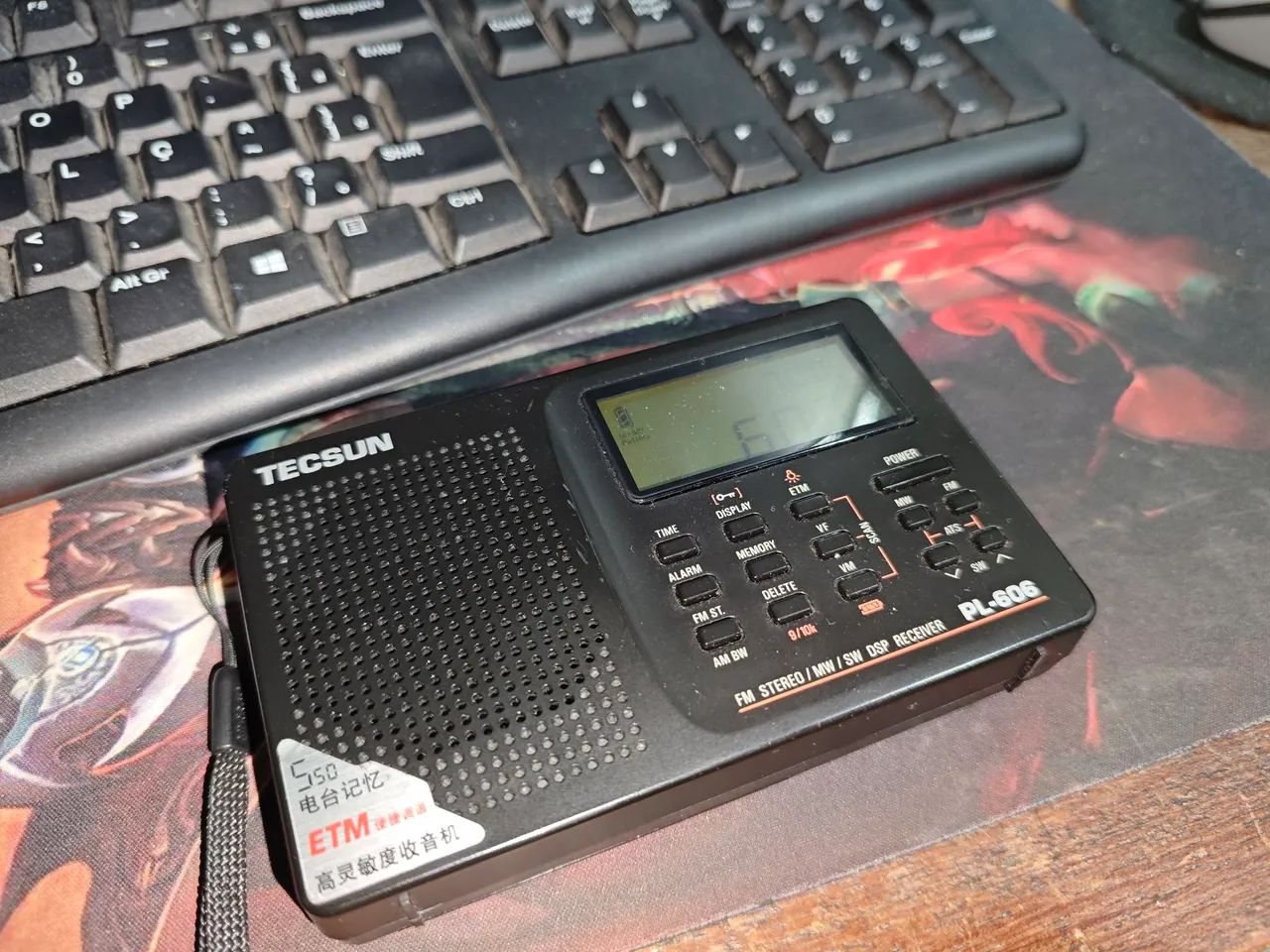 Rádio Tecsun PL 606 - Foto 3