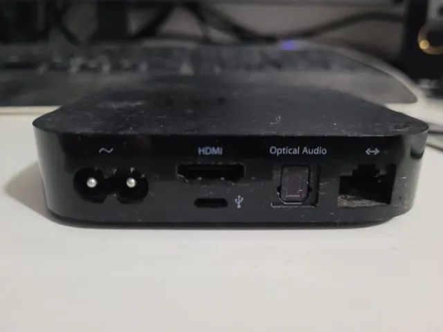 Apple TV com Controle Original e Fonte - Com Defeito (liga e trava) - Foto 3
