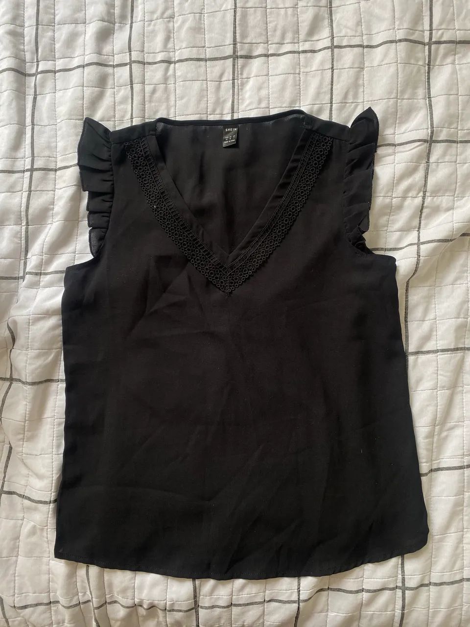 blusa preta shein 