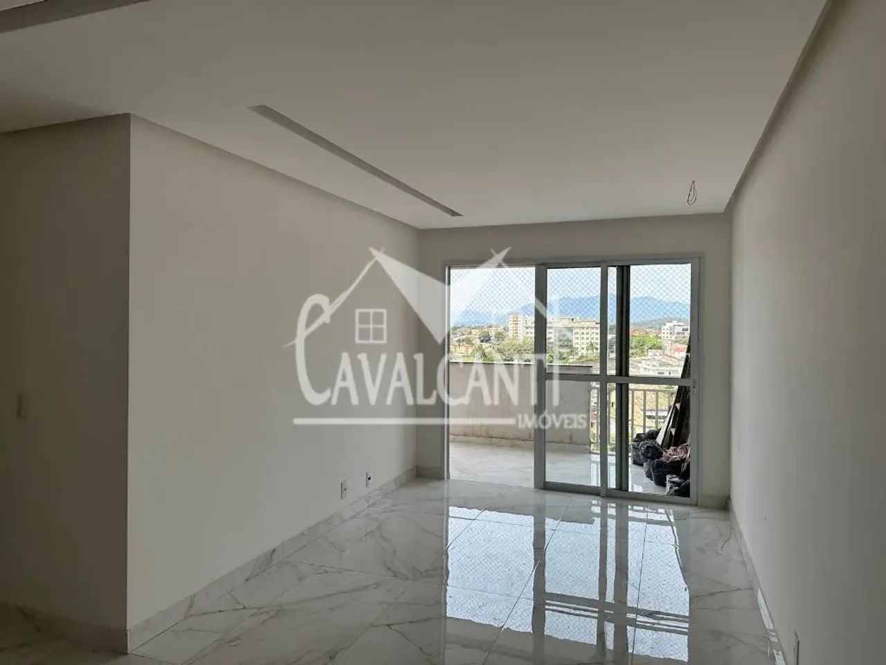 Apartamento amplo de 4 quartos em Centro - Itaboraí - RJ