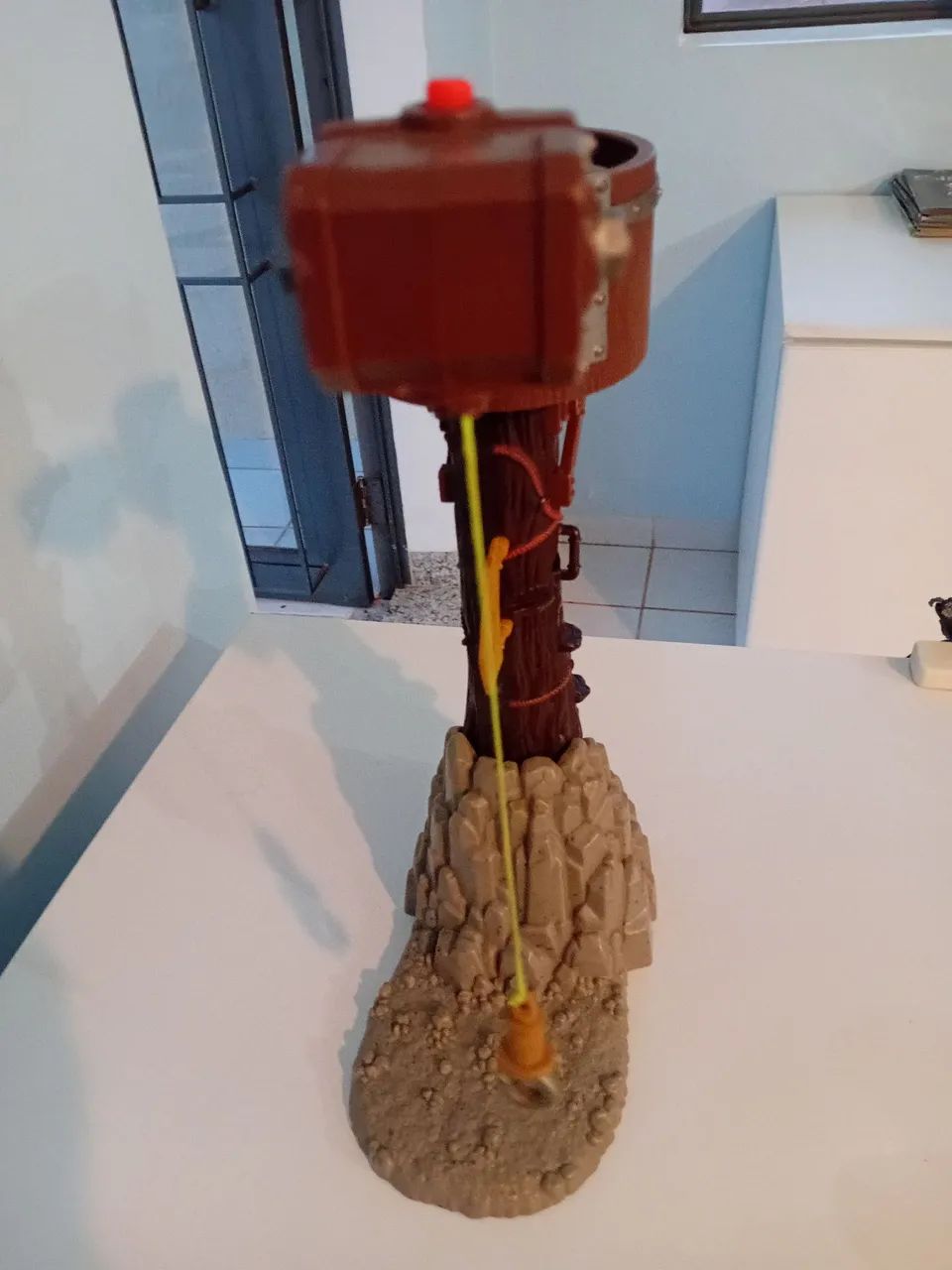 Brinquedo Torre observação medieval com gancho - diorama - Foto 2