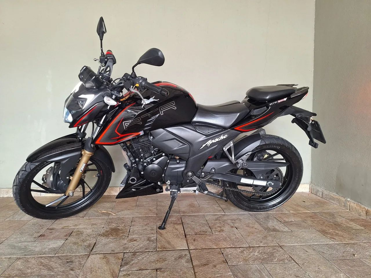 Apache 200 RTR 2024 12 mil km - Foto 3