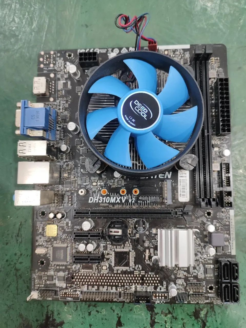 Processador Intel Core i3 com cooler e placa mãe DATEN DH310