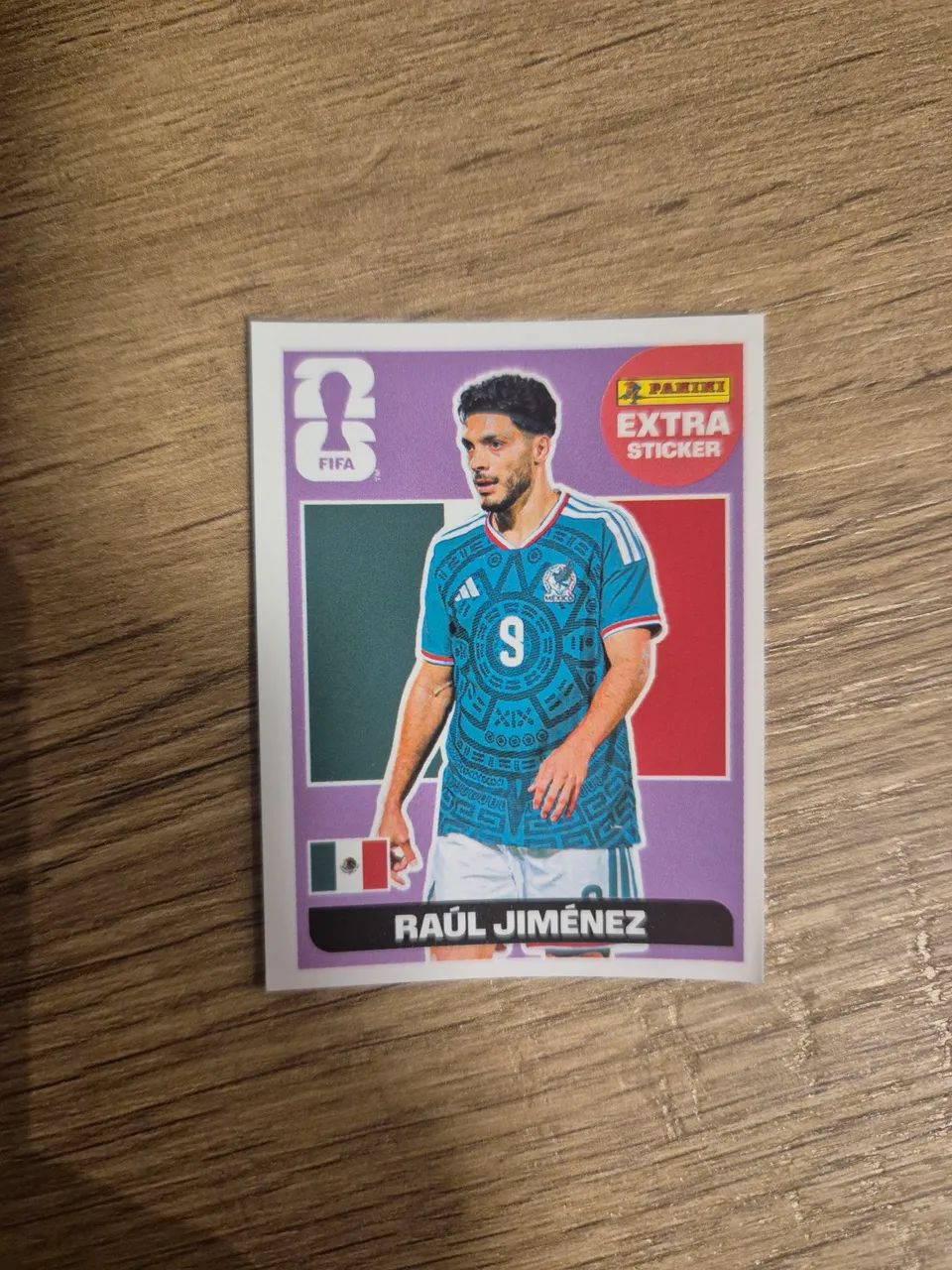 Vendo figurinha original Panini do Raúl Jiménez versão Roxa