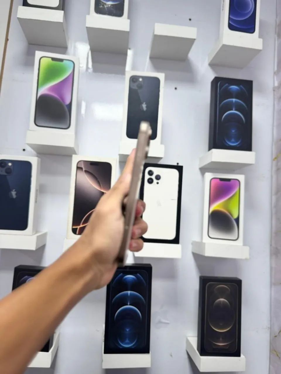 IPHONE 16 Pro Max 256GB <br>R$5.899,00 - Foto 3