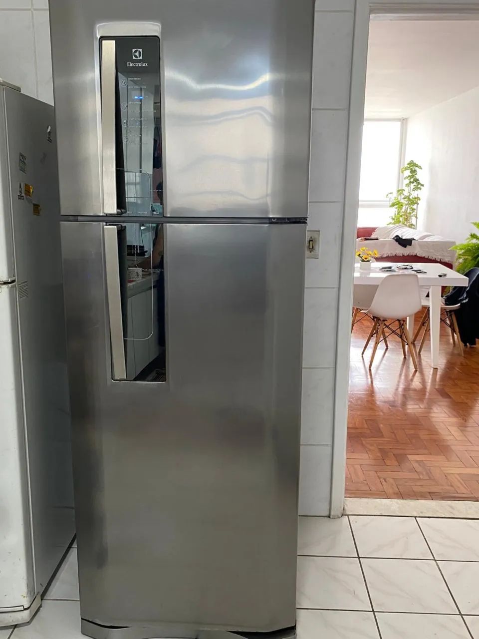 Geladeira Frost Free- Electrolux  - Foto 2