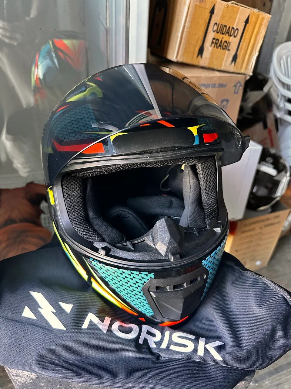 Capacete Norisk Razor - Peças para motos - Campeche, Florianópolis
