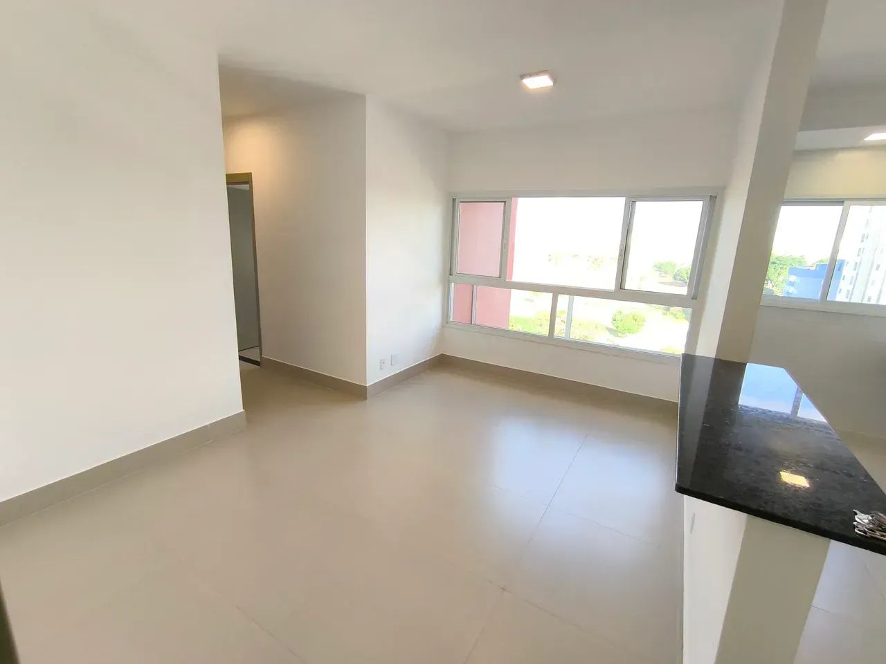 Apto com 02 Quartos, sendo 01 suíte, 60 m², Garagem, Ed. Jade, Qi 416 Samambaia