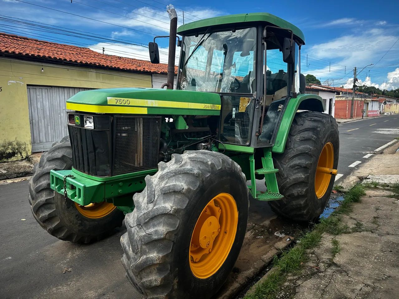 Trator John Deere 7500