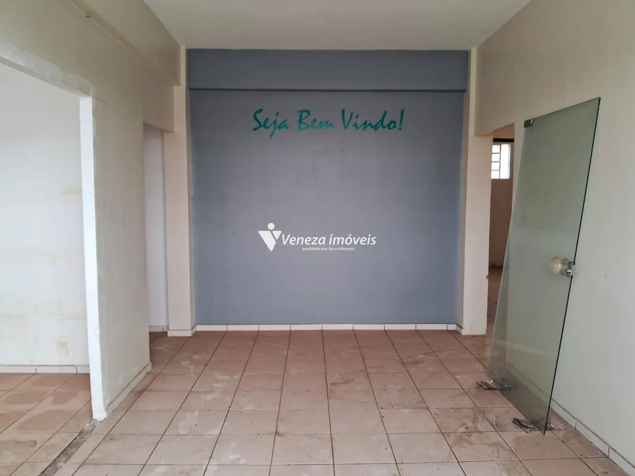 Sala Comercial ampla com salas para aluguel - Foto 4