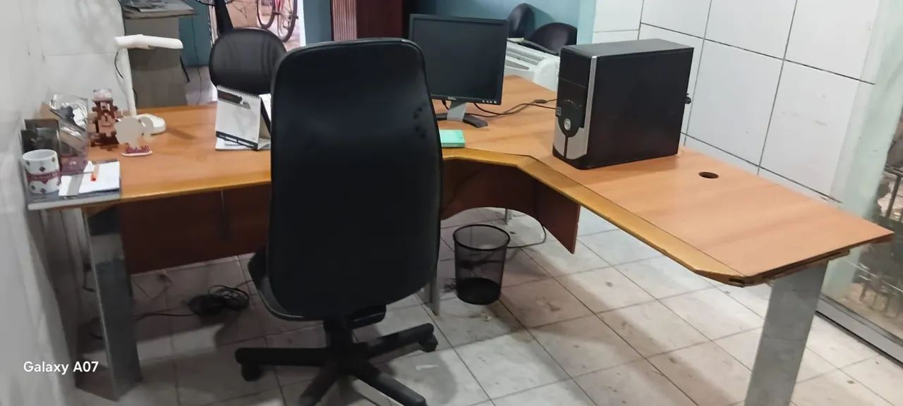 Mesa de escritório Grande  - Foto 4