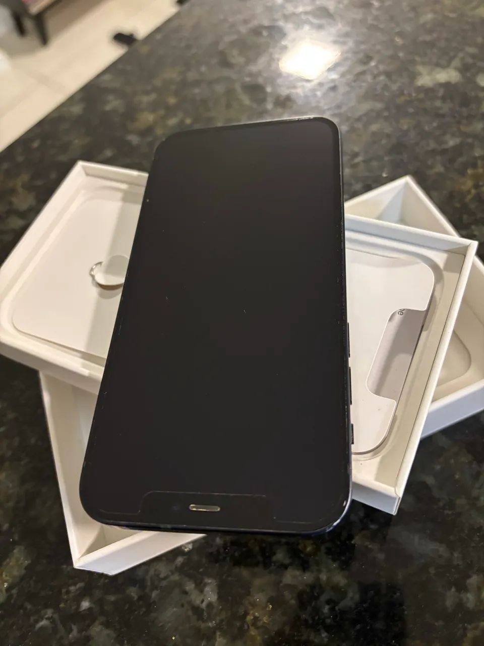 iPhone 12 - 128gb - preto  - Foto 5