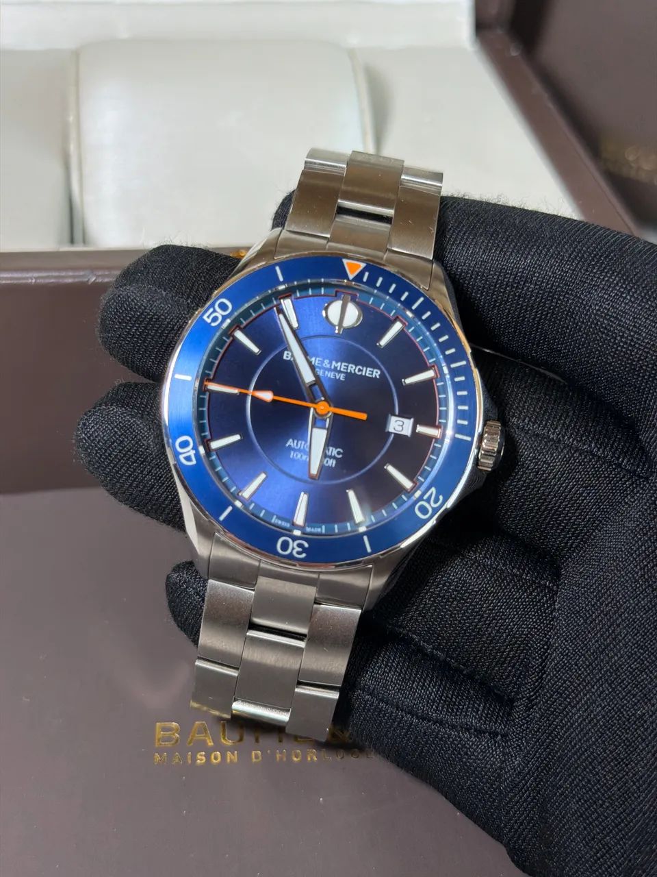 Relógio Baume Mercier Clifton Club automático 