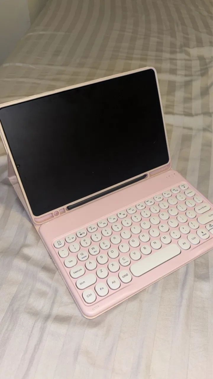 Samsung Galaxy Tab S6 Lite 64GB Wi-Fi + S Pen + Capa com Teclado - Foto 2