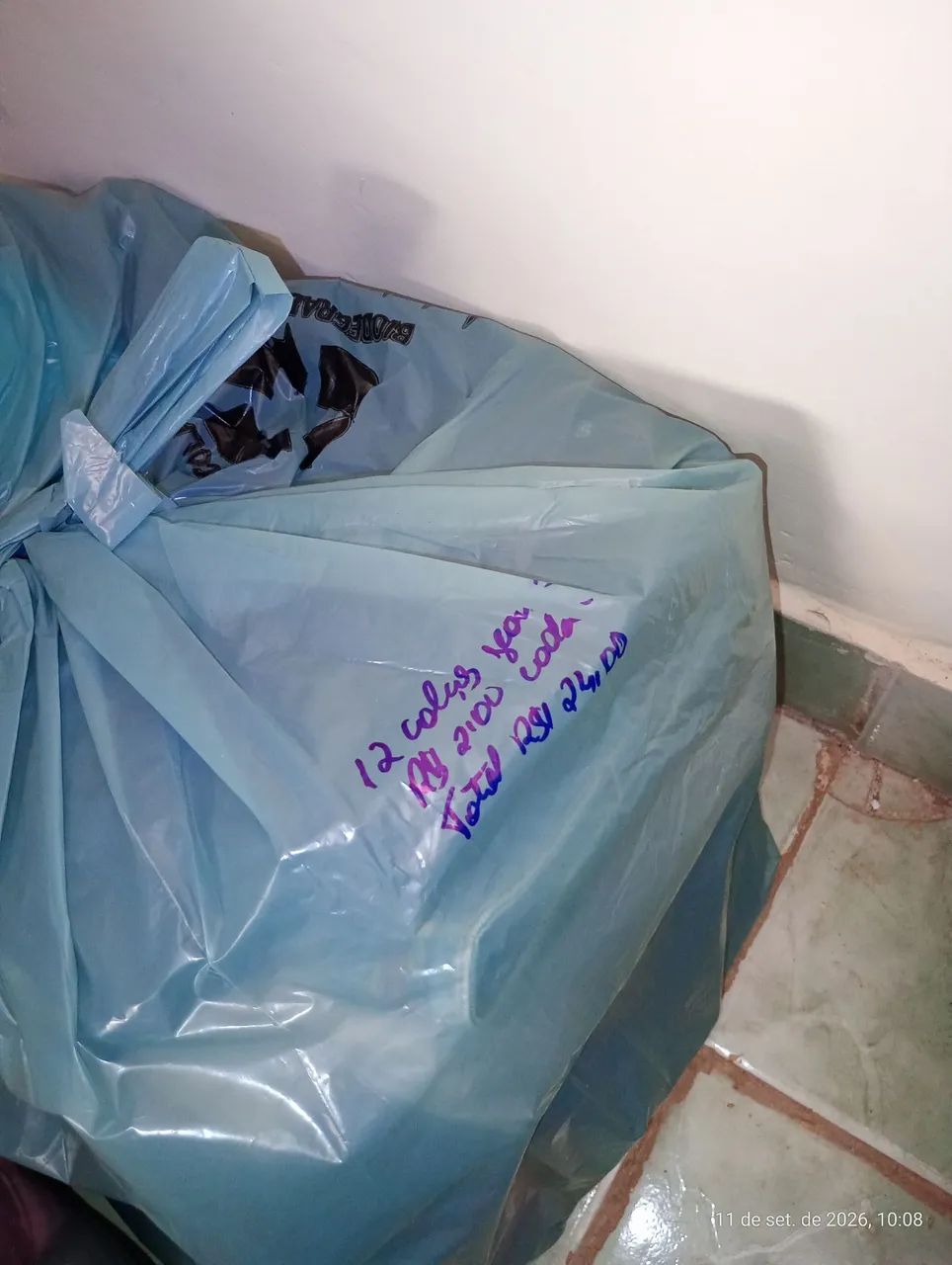 Lote de roupa para brechó  - Foto 3